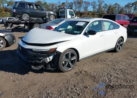 2025 Honda Accord Hybrid Sport z USA, uszkodzony, nr VIN 1HGCY2F52SA004246